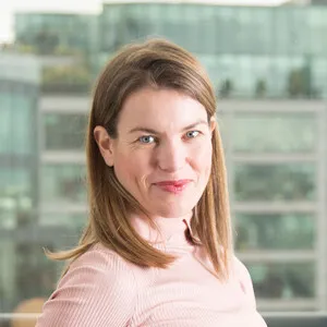 Elena Rowlands headshot
