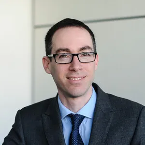 Ian Zeider headshot