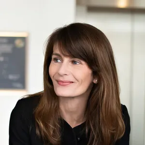 Sarah-Jane Denton headshot
